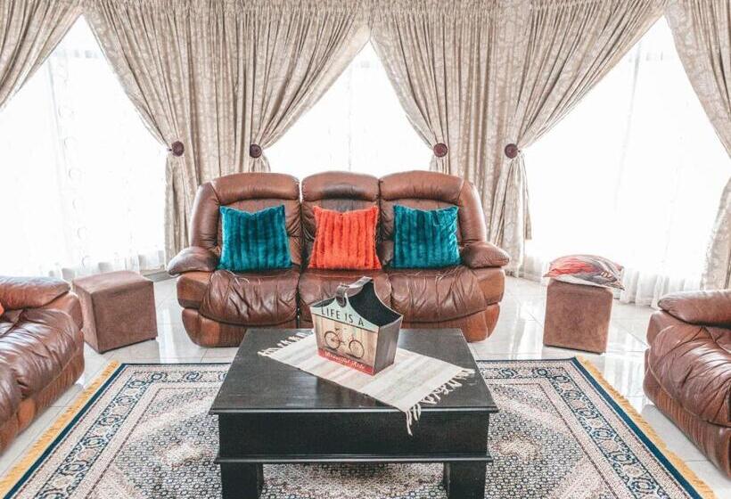 פנסיון Khutso Boutique