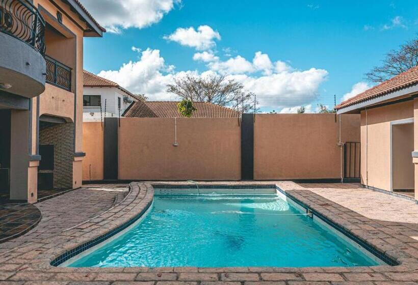 פנסיון Khutso Boutique