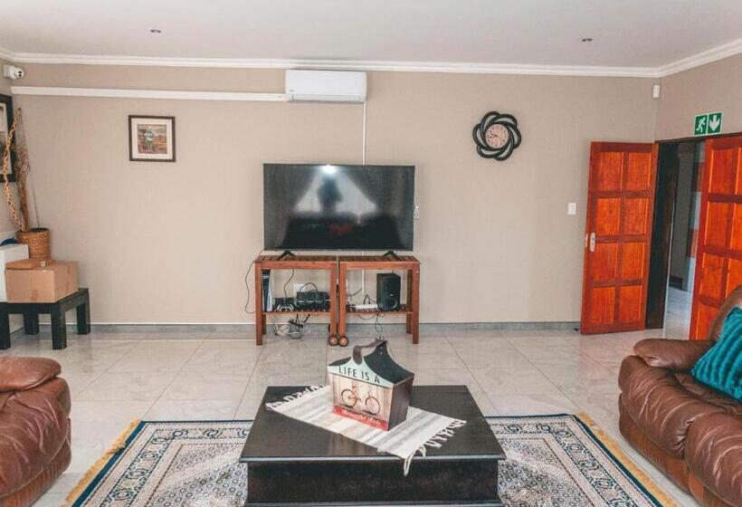 פנסיון Khutso Boutique