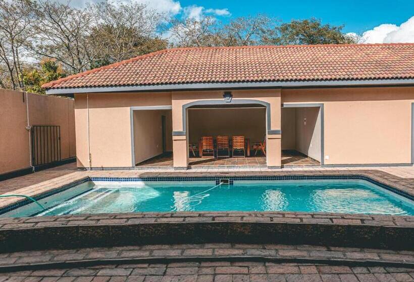 פנסיון Khutso Boutique