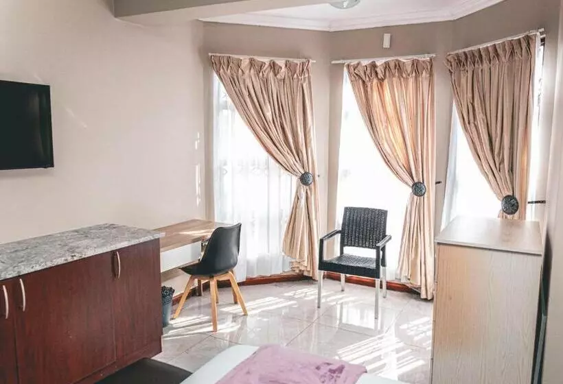 Majatalo Khutso Boutique