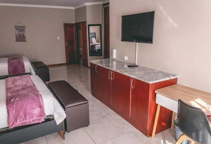 Majatalo Khutso Boutique