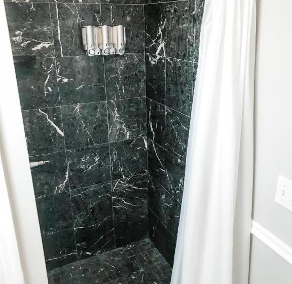 The Dahlonega Square Hotel & Villas