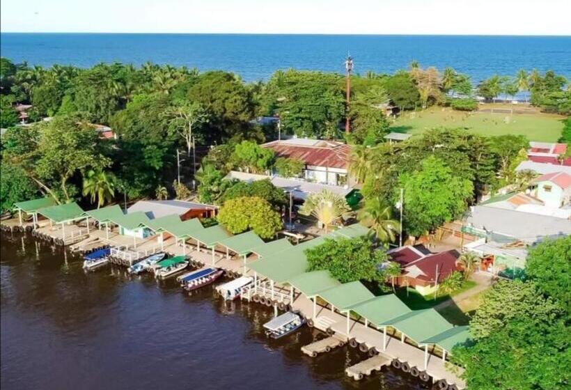 Apartahotel & Gym Rondon