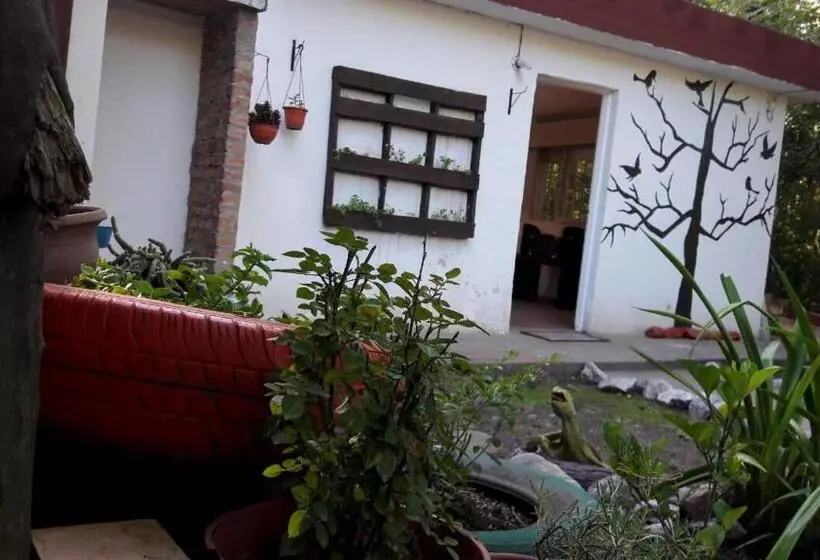 ペンション Hostel El Refugio De Las Aves