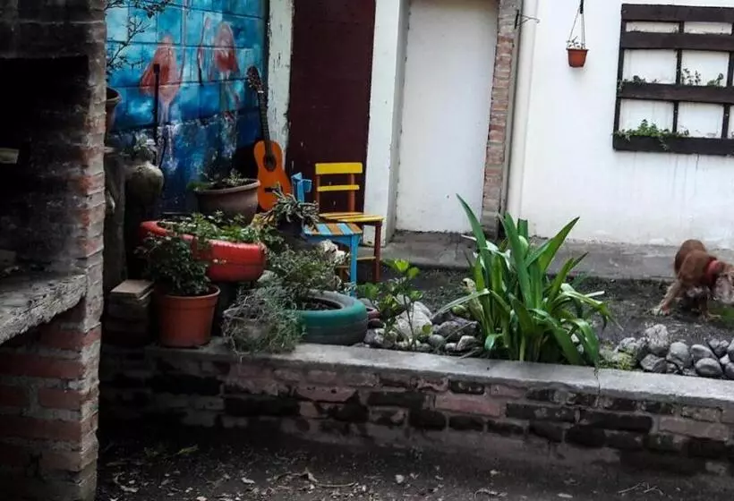 ペンション Hostel El Refugio De Las Aves