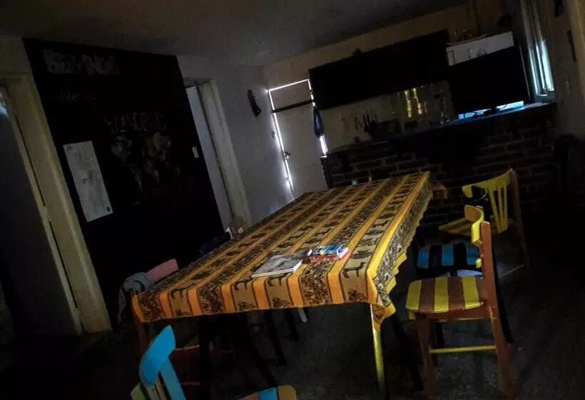 ペンション Hostel El Refugio De Las Aves