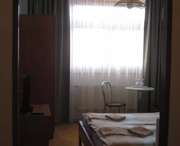 Majatalo Penzion U Radnice