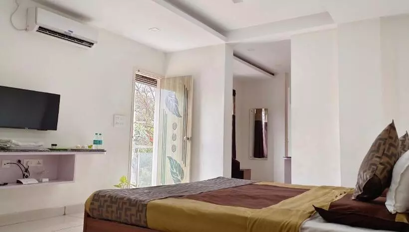 Majatalo Sugamya Corner Guesthouse