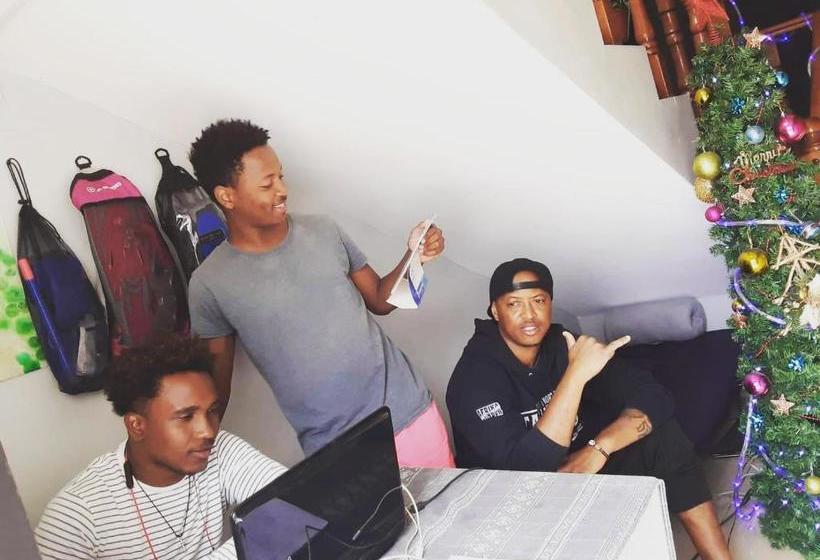 پانسیون Meeting Point Tarrafal