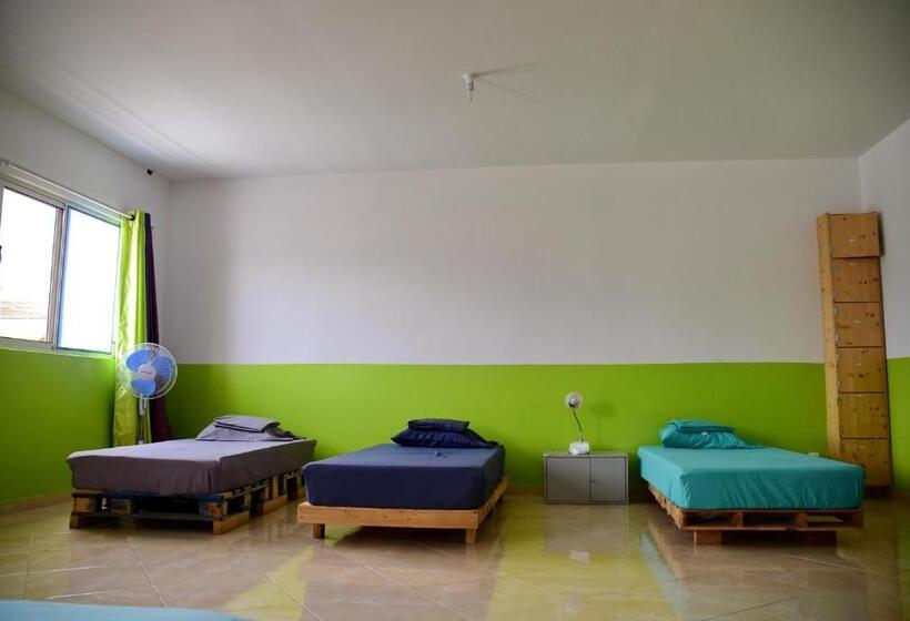 پانسیون Meeting Point Tarrafal