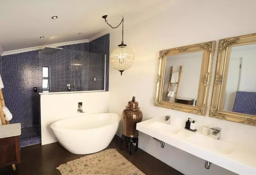 پانسیون The Rez Guesthouse