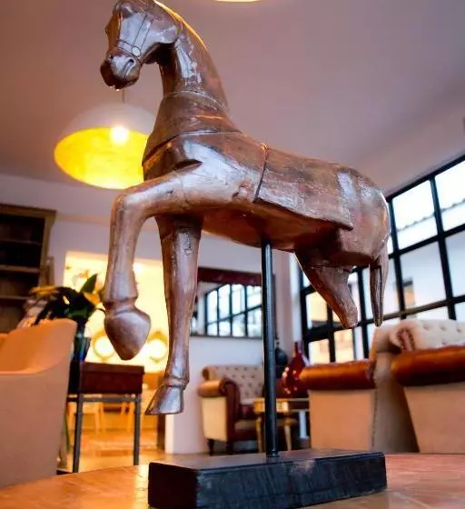 پانسیون The Rez Guesthouse