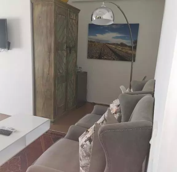 پانسیون The Rez Guesthouse