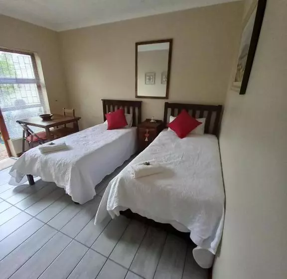 ペンション Willow Cottage George