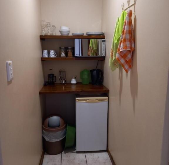 پانسیون Willow Cottage George