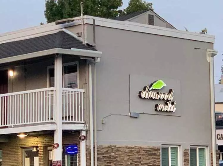 Elmwood Motel