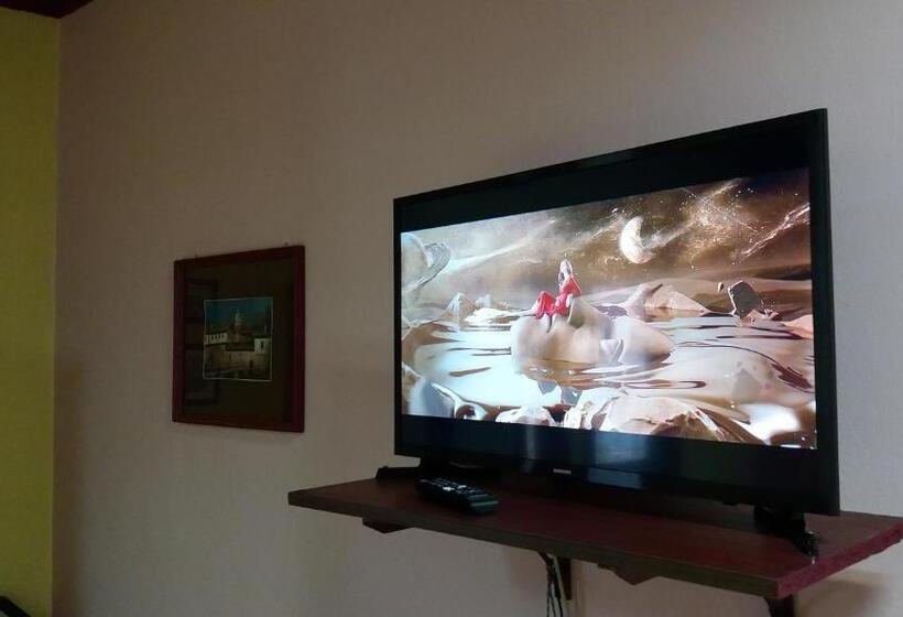 펜션 стаи за гости ореха троян Private Rooms Oreha