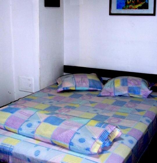 펜션 стаи за гости ореха троян Private Rooms Oreha