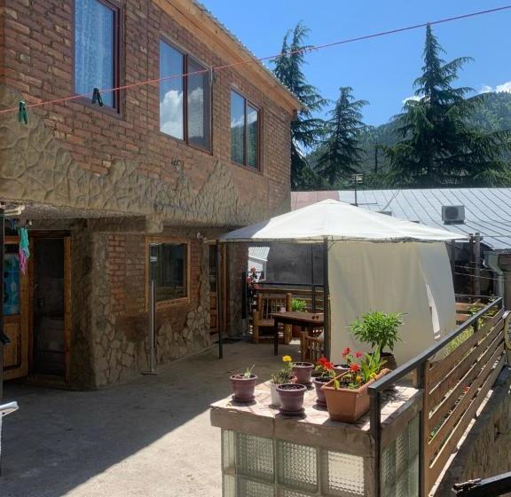 پانسیون Tamarioni