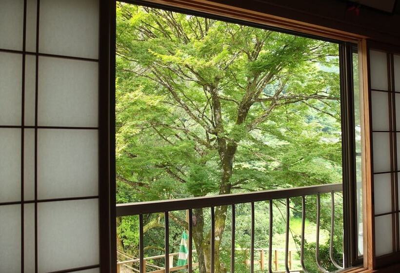 Пансион Yoki Guest House