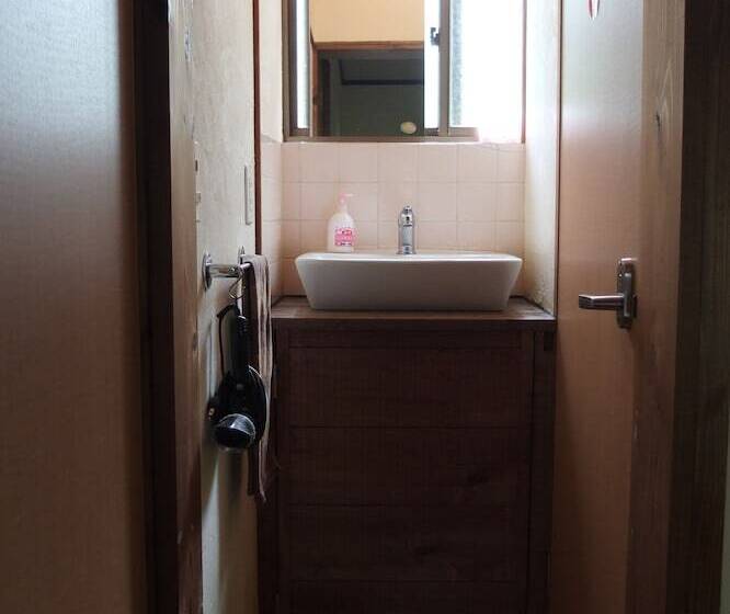 Пансион Yoki Guest House