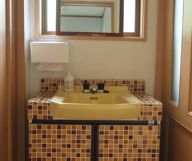 Пансион Yoki Guest House