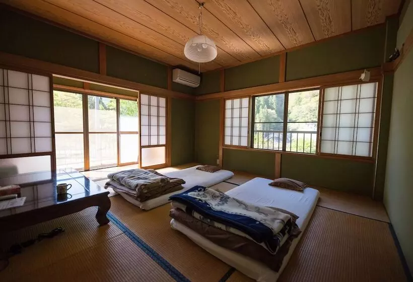 ペンション Yoki Guest House