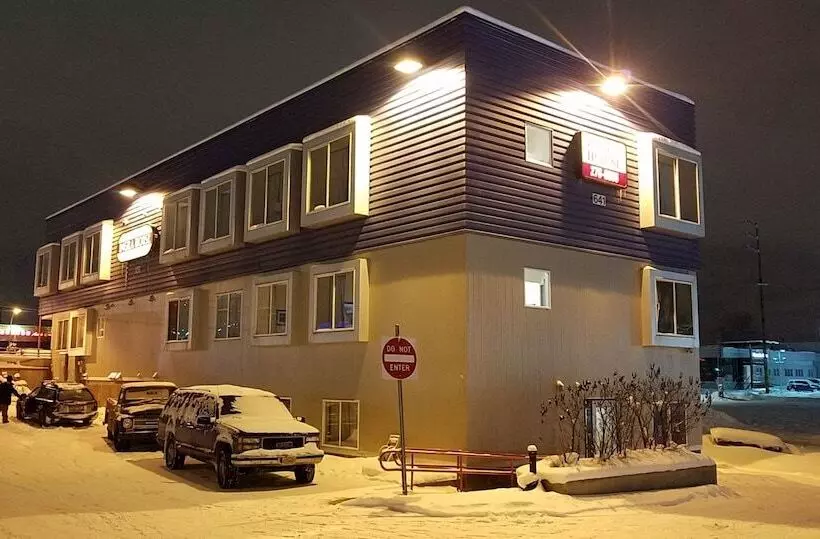 هاستل Ingra House