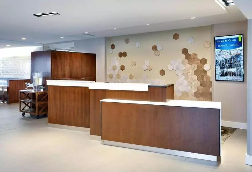 ホテル Fairfield Inn & Suites By Marriott Springfield North