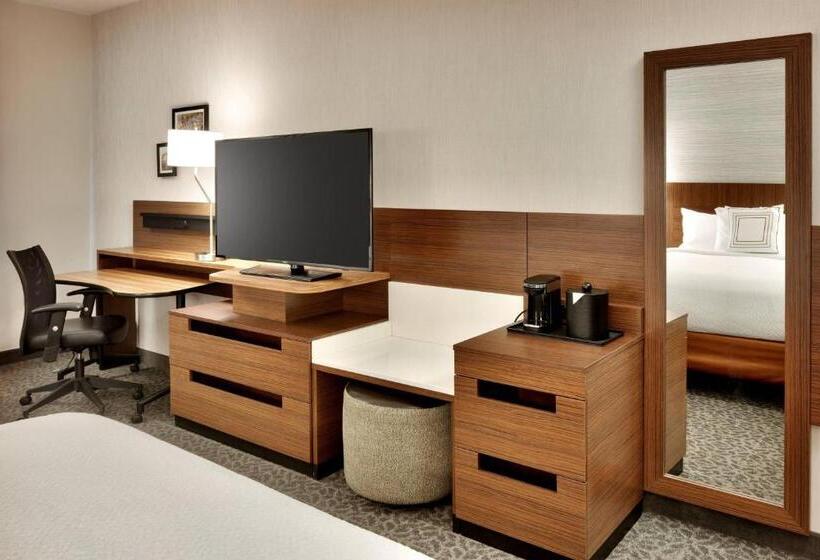 בית מלון כפרי Fairfield Inn & Suites By Marriott Springfield North