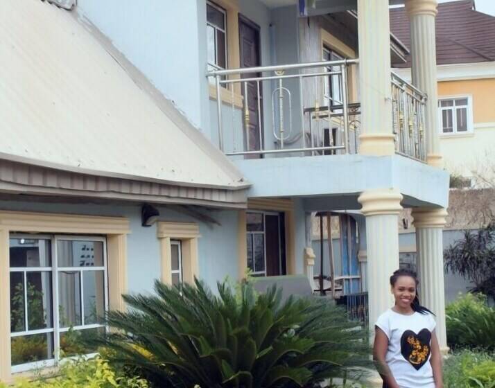 پانسیون House 3 Guest House