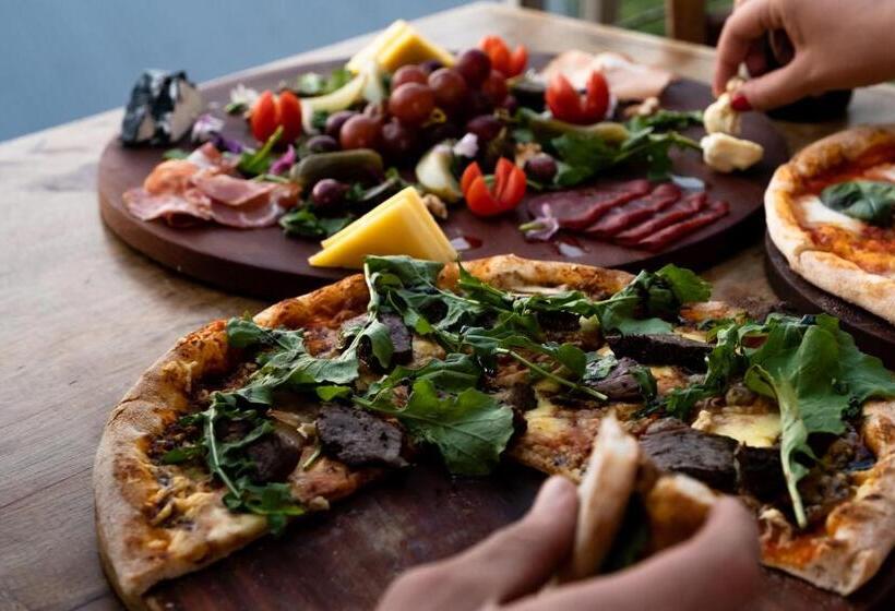 Пансион Pablo House