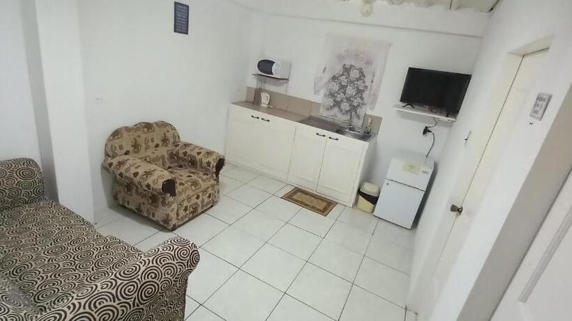 پانسیون Sleep Inn