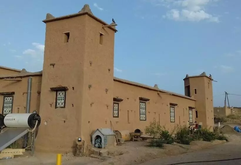 Majatalo Kasbah Izoran