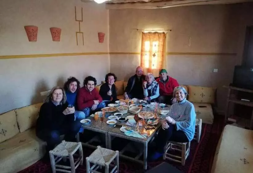 Majatalo Kasbah Izoran