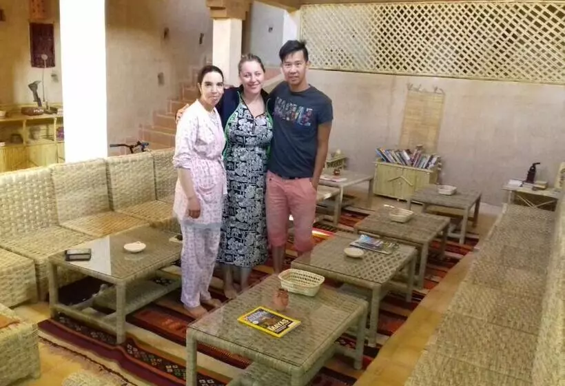 Majatalo Kasbah Izoran