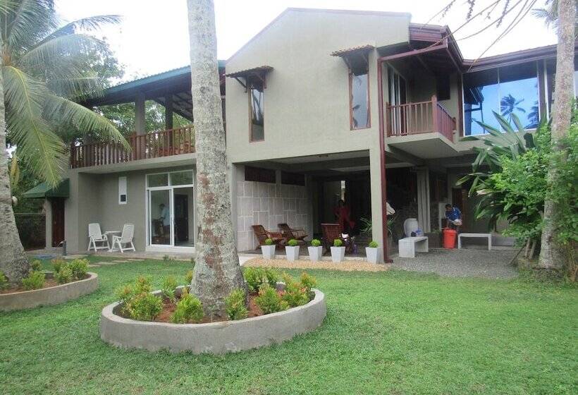 פנסיון Leatherback Beach Villa