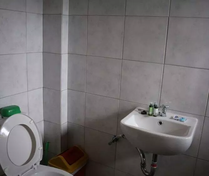 Retkeilymaja Baler Fiore Del Mare