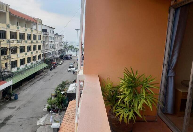 הוסטל Everybody S Inn