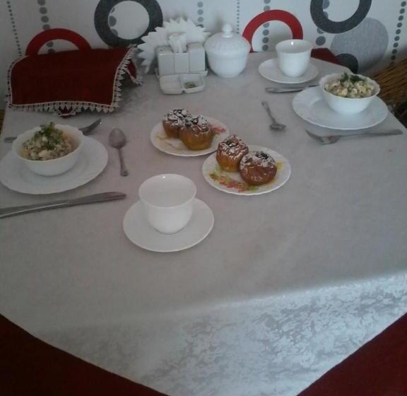 ユースホステル Mini Hotel Furmi