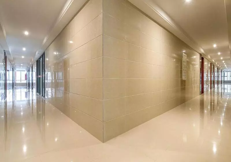 Vienna International Hotel Huizhou Daya Bay Century City
