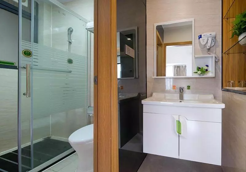 Vienna International Hotel Huizhou Daya Bay Century City