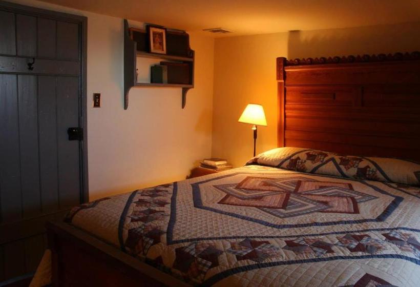 Bed and Breakfast 1786 The Limestone Inn