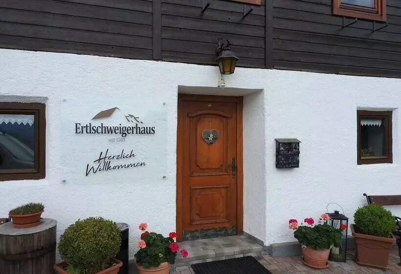 Ertlschweigerhaus Pension   Appartements   Zimmer