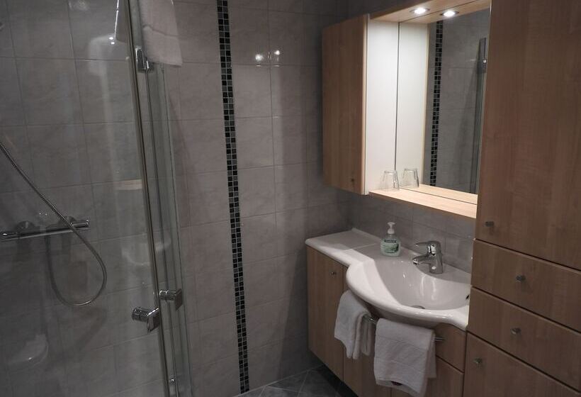 Ertlschweigerhaus Pension   Appartements   Zimmer