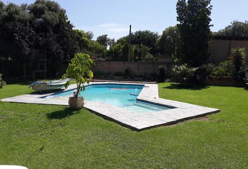 펜션 8 Ibis Lane Guest House