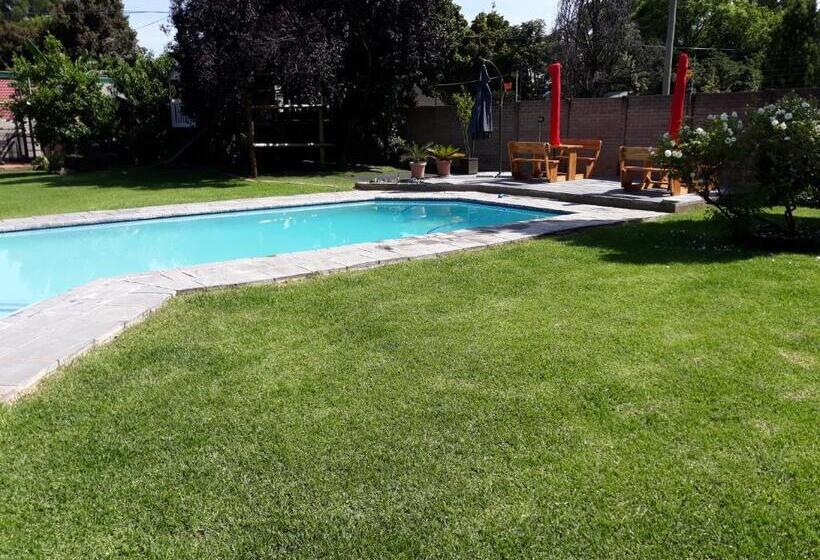 펜션 8 Ibis Lane Guest House