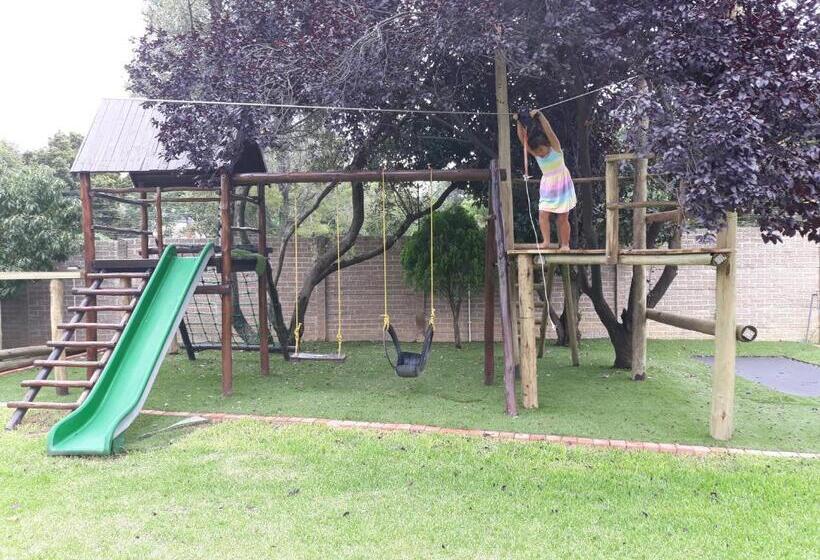 펜션 8 Ibis Lane Guest House