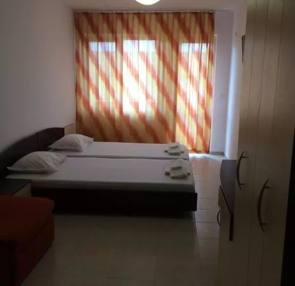 Majatalo Guest House Kolev 2